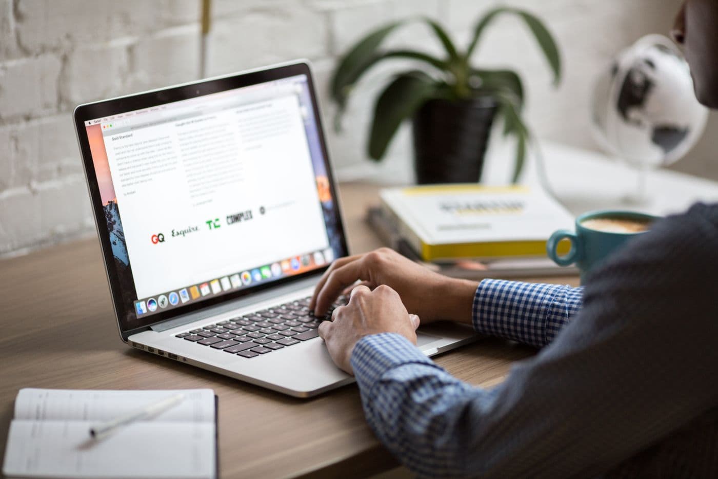 The Desk Setup That Actually Saves Your Neck